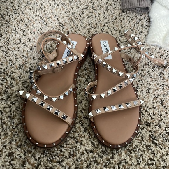 Steve Madden Shoes - Women’s Steve Madden sandals size 6